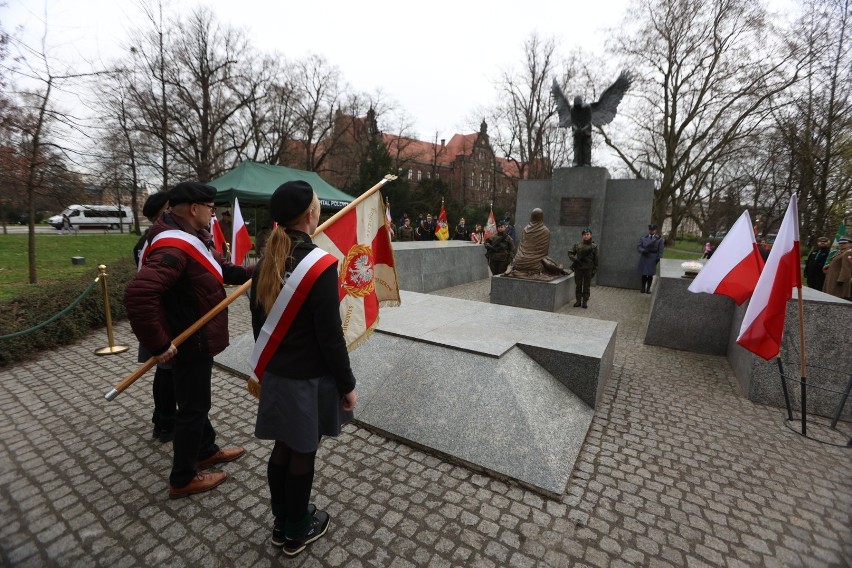 Wrocławskie obchody Dnia Pamięci Ofiar Zbrodni Katyńskiej. Pamiętajmy o bohaterach