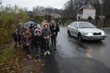 Nowy Sącz. Walczą o budowę chodnika przy ul. Długoszowskiego. Prezydent zapowiada realizację inwestycji [ZDJĘCIA]