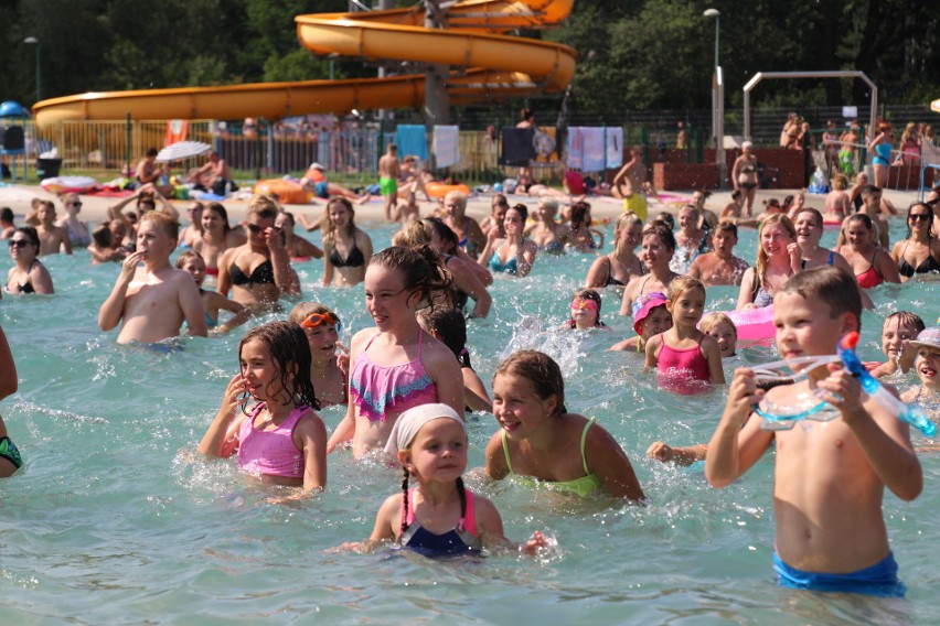 Aqua aerobik i inne atrakcje Kąpieliska Leśnego w Gliwicach ZDJĘCIA