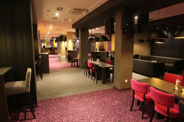 Po uczcie w restauracji Ponidzie, goście będą mogli po-bawić się w Klubie Kalejdoskop na imprezie w stylu Asian Disco połączonej z karaoke.