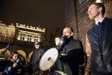 Kraków. Protest przeciw "fałszerstwom wyborczym i nieudolności PKW" [ZDJĘCIA, WIDEO]
