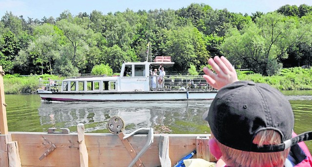 Ze statku, którym popłyną radni miejscy znacznie lepiej widać rzekę i jej otoczenie