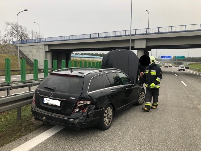 Na autostradzie A2 pod Nowym Tomyślem doszło do wypadku....