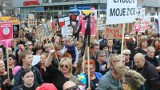 Czarny Protest w Łodzi i regionie. Kobiety protestują i jadą do Warszawy