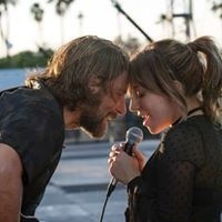 Lady Gaga i Bradley Cooper. Już 15 milionów wyświetleń ma film z ich występem w Las Vegas, gdzie zaśpiewali "Shallow". Teraz czas na Oscary!