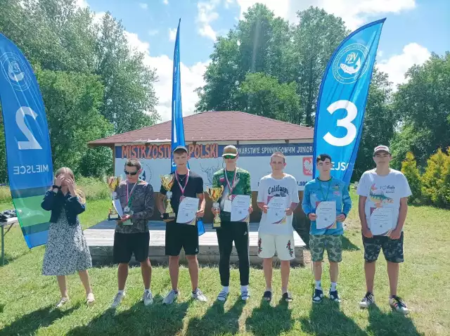 Nad rzeką Mierzawą odbyły się Spinningowe Indywidualne Mistrzostwa Polski Juniorów. Zobaczcie przebieg zawodów na kolejnych zdjęciach