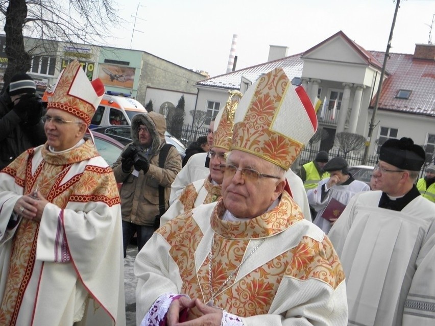 Dwudniowe uroczystości pogrzebowe arcybiskupa Stanisława Nowaka. Arcybiskup spocznie w Krypcie Biskupów Częstochowskich