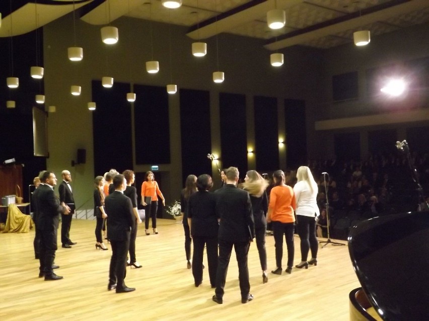 Studenci edukacji muzycznej z Kielc w ogólnopolskiej konferencji. Koncert na finał