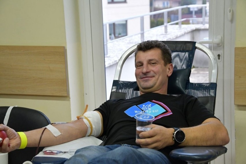 Mikołajkowa Akcja Honorowego Oddawania Krwi w Bielinach. 66 osób oddało krew dla 8-letniego wojownika Ignasia Dziadowicza