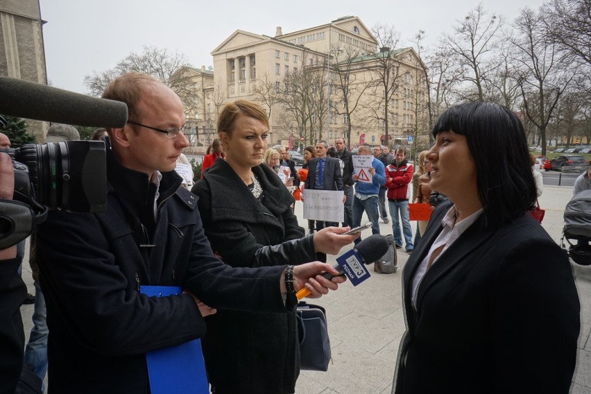 Przeciwnicy obowiązkowych szczepień złożyli petycję