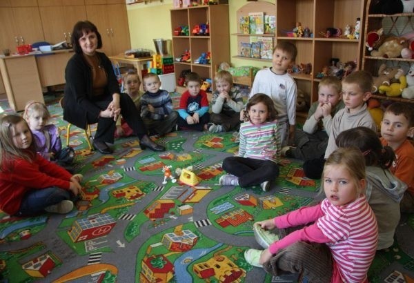 Grupa maluchów w przedszkolu w Ligocie Książęcej.