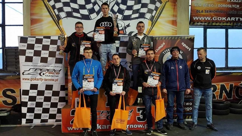 Młodzi i niepełnosprawni kartingowcy rywalizowali w otwartych mistrzostwach Tarnowa