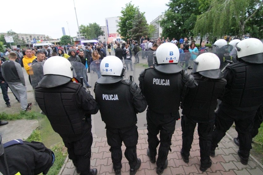 Znów zamieszki na Legnickiej. Apel rodziny nie pomógł