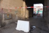 Straż Miejska zamknęła bramę kamienicy w Opolu [wideo]
