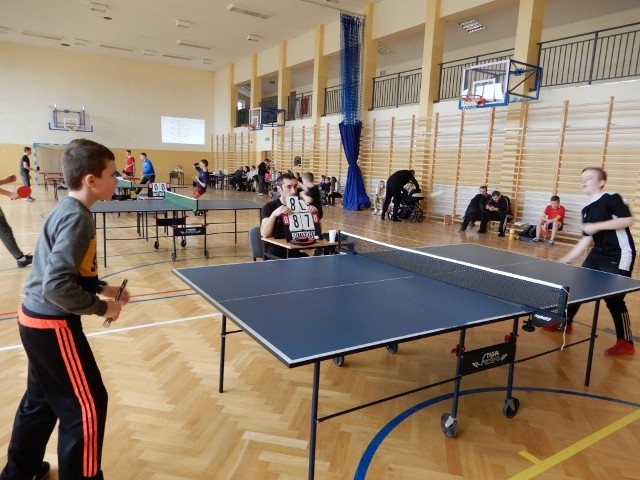Na hali sportowej w Bejscach rozegrano turniej tenisa stołowego
