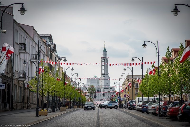 Bronisław Komorowski uhonorował Białystok za patriotyczne dekoracje (zdjęcia)