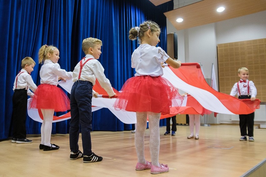 Przegląd twórczości patriotycznej tarnowskich przedszkolaków [ZDJĘCIA]