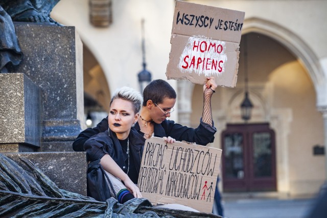 Demonstracja na Rynku Głównym