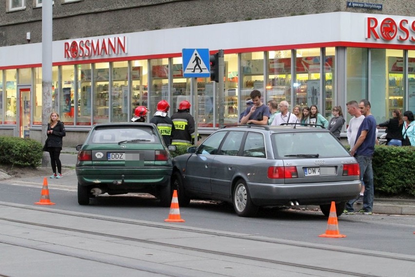 Wypadek na skrzyżowaniu Jedności Narodowej i Daszyńskiego