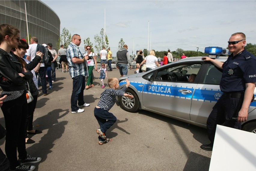 DZIEŃ DZIECKA NA STADIONIE MIEJSKIM WE WROCŁAWIU