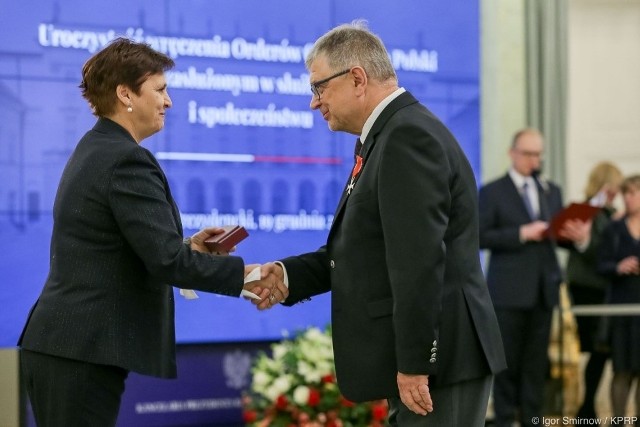 Uroczyste wręczenie orderów odbyło się 19 grudnia 2019 r. w Pałacu Prezydenckim. Odznaczenia wręczyła kierująca kancelarią Prezydenta RP minister Halina Szymańska.