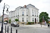 Sześć komitetów zabiega o mandaty w radzie miasta Krosna. Co obiecują mieszkańcom kandydaci?