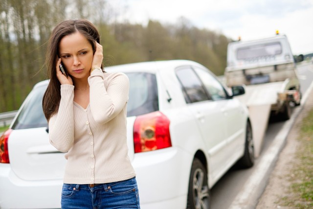 W przypadku uszkodzenia pojazdu z powodu złego stanu drogi jego właściciel zawsze ma prawo ubiegać się o odszkodowanie.