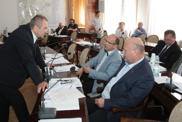 Szkolenie urzędników we Lwowie było jednym z tematów dyskusji radomskich radnych podczas poniedziałkowej sesji.