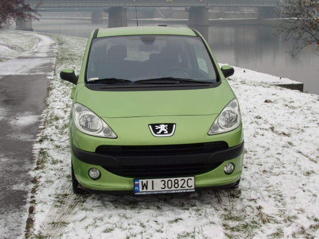 W swojej definicji Peugeot 1007 (pierwszy Peugeot w którym...