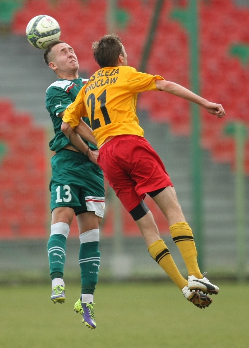 Piłka nożna: Śląsk II - Ślęza Wrocław 0:1 (ZDJĘCIA)