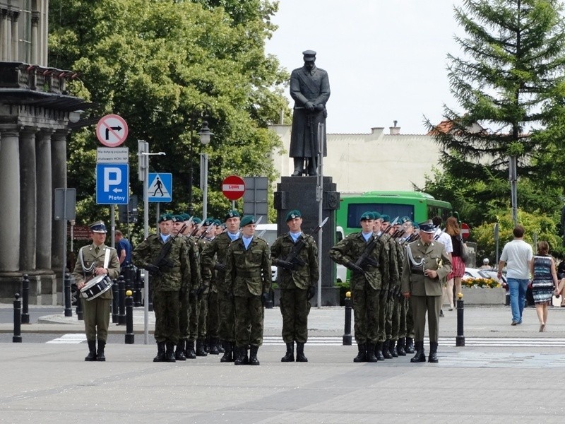 Warta ze Szczecina przed historycznym miejscem