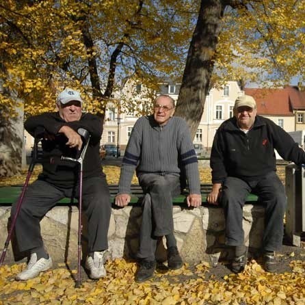 - Gorzej już nie bedzie - uważają (od lewej) Henryk Jędryszik, Jerzy Majsner i Franciszek Pietrzyk.