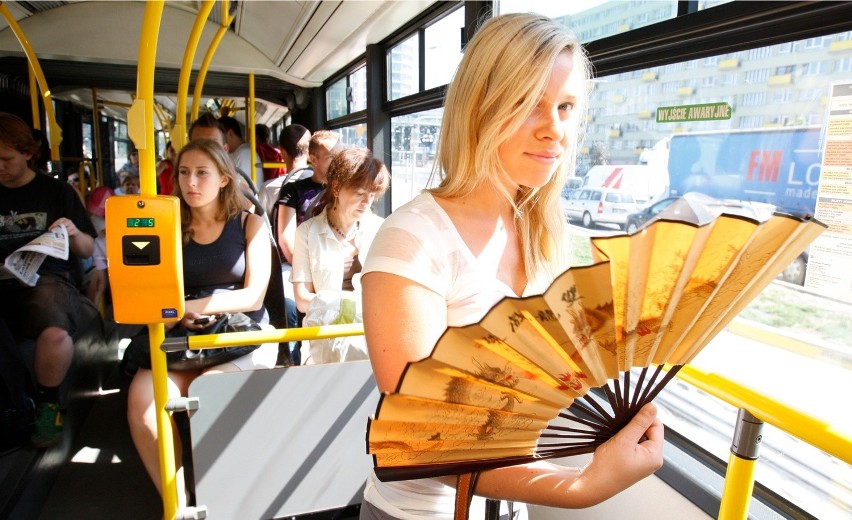 Upał w autobusie nie do zniesienia. Brak klimatyzacji