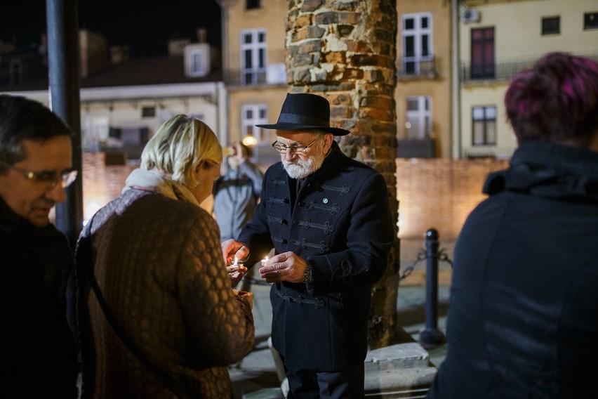 Tarnowianie upamiętnili 80. rocznicę spalenia synagog w mieście [ZDJĘCIA]