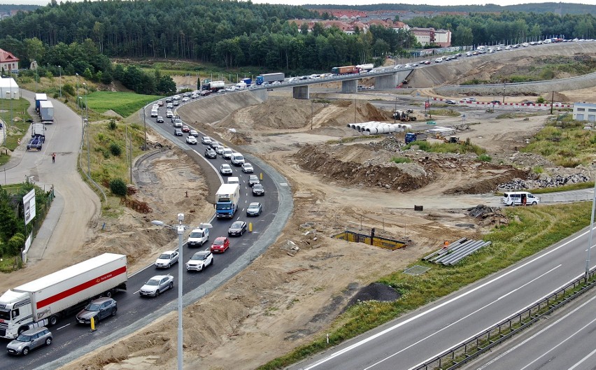 Budowa węzła Trasy Kaszubskiej w Wielkim Kacku. Uwaga na utrudnienia w ruchu! [ZDJĘCIA]