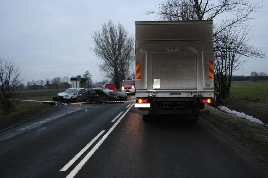 Wypadek na trasie Lipno-Włocławek. Dwie osoby ranne [zdjęcia]