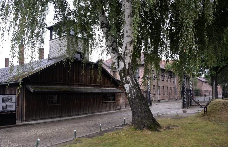 Koronawirus. Oświęcim. Państwowe Muzeum Auschwitz-Birkenau zamyka od jutra dla odwiedzających Miejsce Pamięci [ZDJĘCIA]