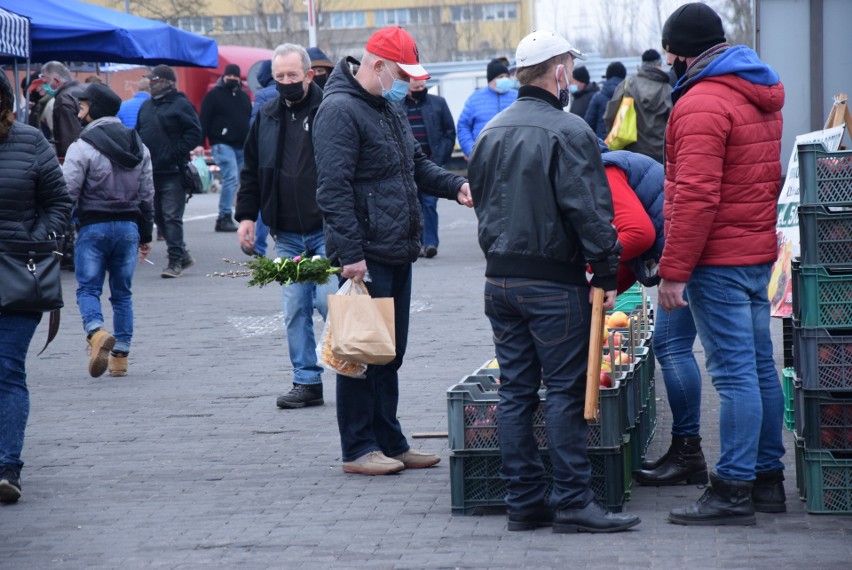 Niedziela handlowa. Mieszkańcy ruszyli na zakupy