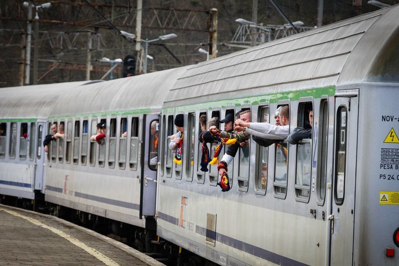 Wyjazd kibiców Pogoni Szczecin na mecz z Lechem Poznań - 18...