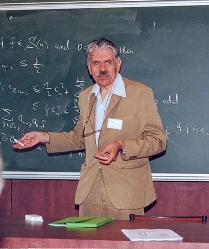Profesor Andrzej Schinzel - żegnamy wielkiego naukowca rodem z Sandomierza i skromnego człowieka