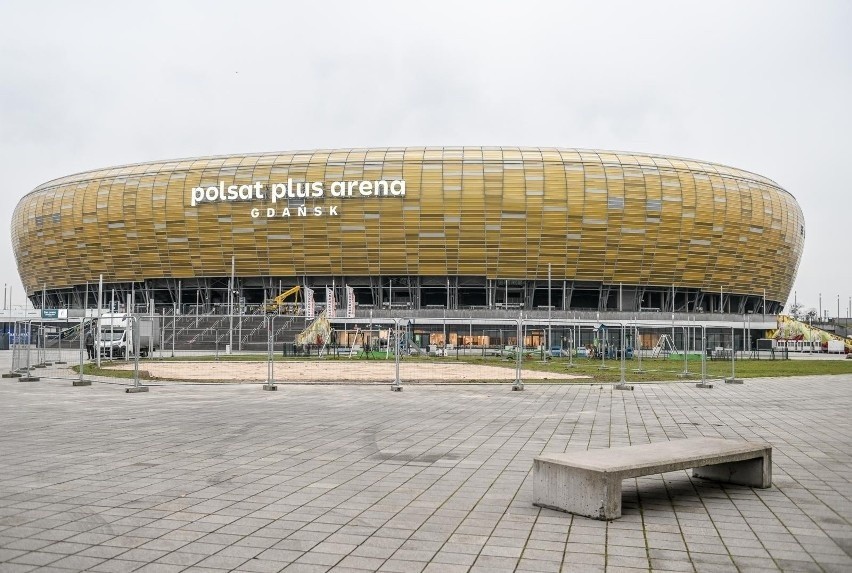 Gedania 1922 Gdańsk zadebiutuje na „bursztynowym stadionie”...