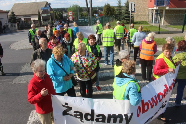 Tak protestowali mieszkańcy Mierzęcic 9 maja 2016