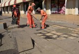 Remonty chodników w Lublinie: Kałuże znikną z placu Wolności 