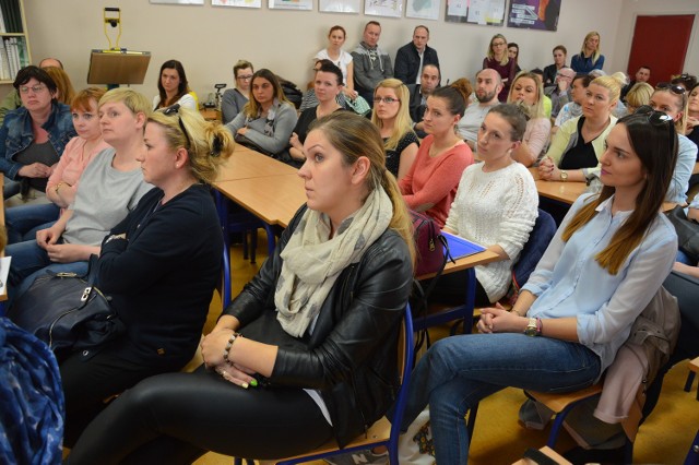 Na zebraniu przeważali rodzice już zdecydowani przenieść swoje dzieci z prywatnego Przedszkola „Bambino” do „Naszego Bambino” w strukturach ZDZ.