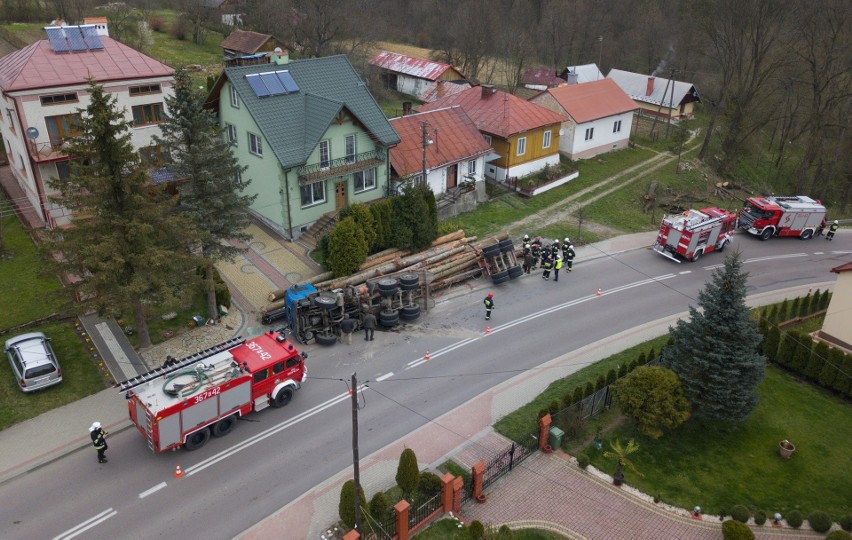 Do wypadku doszło w środę przed godz. 9 na drodze...