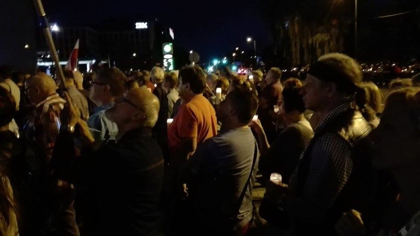 Protest przed Sądem Okręgowym w Katowicach 3xVETO W niedzielę tysiąc osób ZDJĘCIA + WIDEO