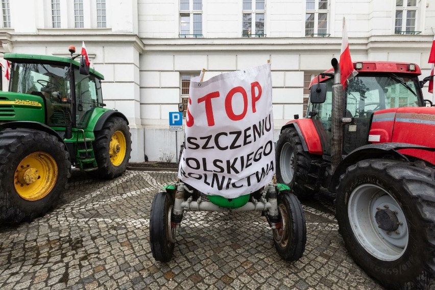 Protest przed Urzędem Wojewódzkim w Bydgoszczy został...
