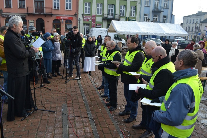 Częstochowa: Wigilia dla ubogich na Starym Rynku [ZDJĘCIA]