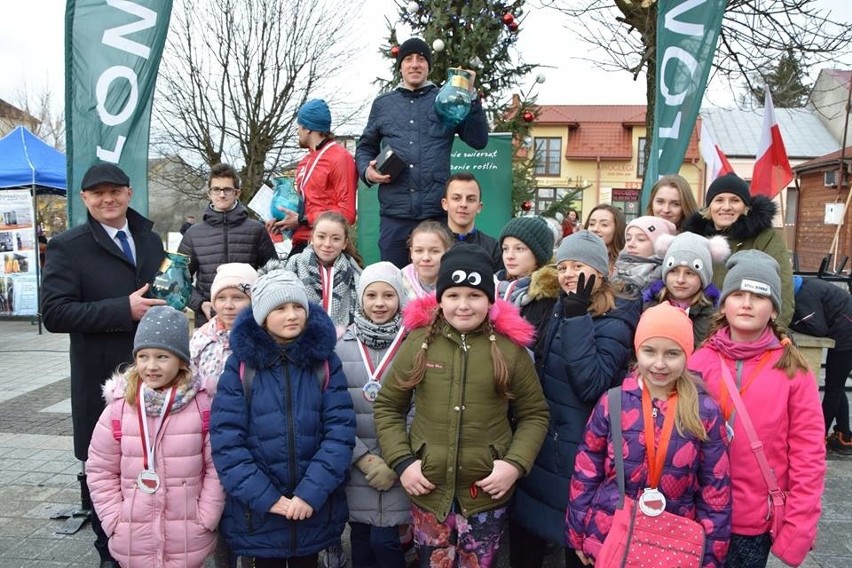 Juventa Kobex najlepsza, a LKB Rudnik drugi w  sylwestrowych biegach w Szydłowie