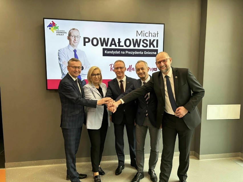 Michał Powałowski to absolwent Wyższej Szkoły Pedagogicznej...